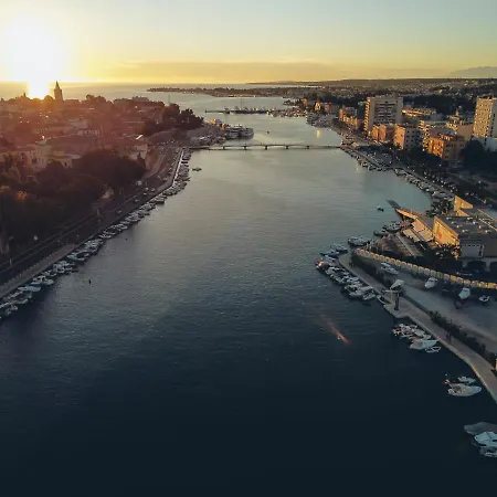 Kailani Luxury 3 Bedroom, 3 Bathroom With A Sunny Balcony * Задар