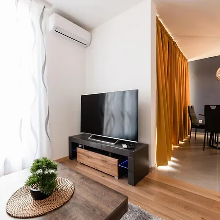 Apartamento Kailani Luxury 3 Bedroom, 3 Bathroom With A Sunny Balcony Zadar