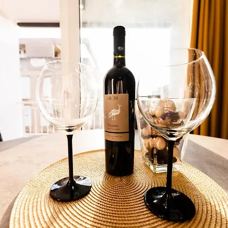 Kailani Luxury 3 Bedroom, 3 Bathroom With A Sunny Balcony Задар