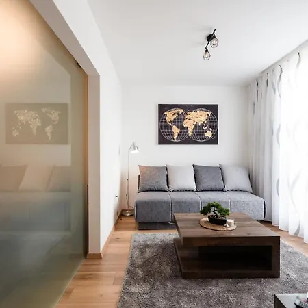 Апартаменты Kailani Luxury 3 Bedroom, 3 Bathroom With A Sunny Balcony Задар