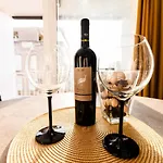 Kailani Luxury 3 Bedroom, 3 Bathroom With A Sunny Balcony זאדאר