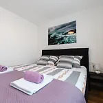 דירה Kailani Luxury 3 Bedroom, 3 Bathroom With A Sunny Balcony
