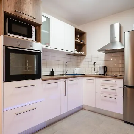 Lägenhet Kailani Luxury 3 Bedroom, 3 Bathroom With A Sunny Balcony *