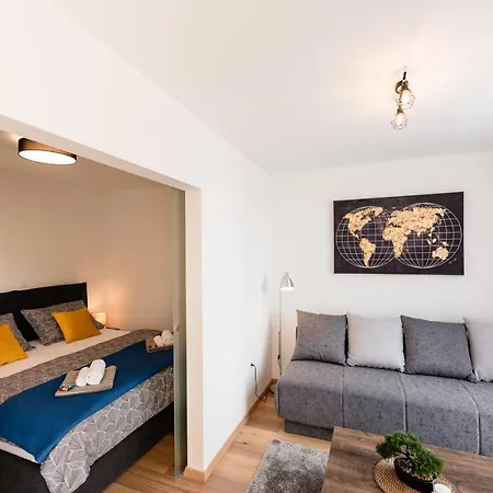 Апартаменти Kailani Luxury 3 Bedroom, 3 Bathroom With A Sunny Balcony *