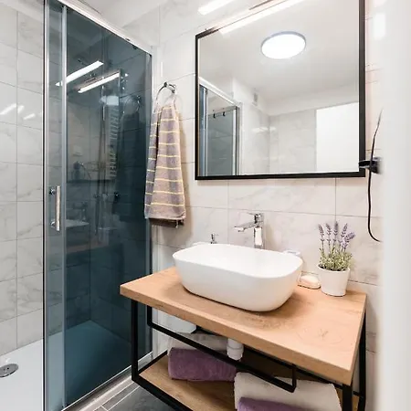 Kailani Luxury 3 Bedroom, 3 Bathroom With A Sunny Balcony Zadar