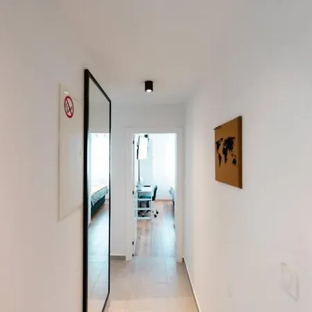 Kailani Luxury 3 Bedroom, 3 Bathroom With A Sunny Balcony Daire *