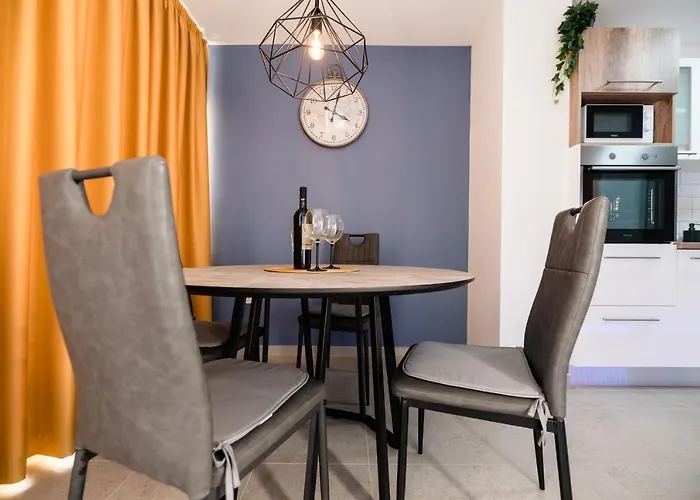 Kailani Luxury 3 Bedroom, 3 Bathroom With A Sunny Balcony Lägenhet *