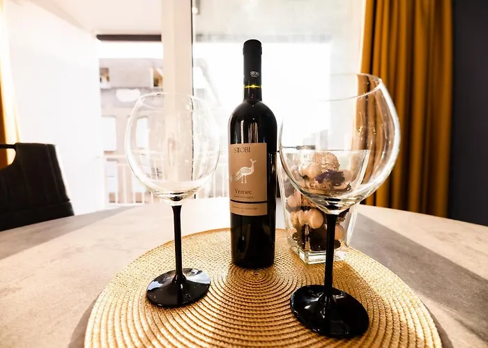 Kailani Luxury 3 Bedroom, 3 Bathroom With A Sunny Balcony Задар