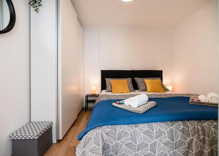 Kailani Luxury 3 Bedroom, 3 Bathroom With A Sunny Balcony Lägenhet