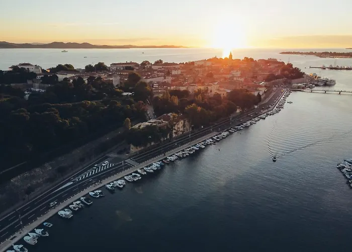 Lägenhet Kailani Luxury 3 Bedroom, 3 Bathroom With A Sunny Balcony