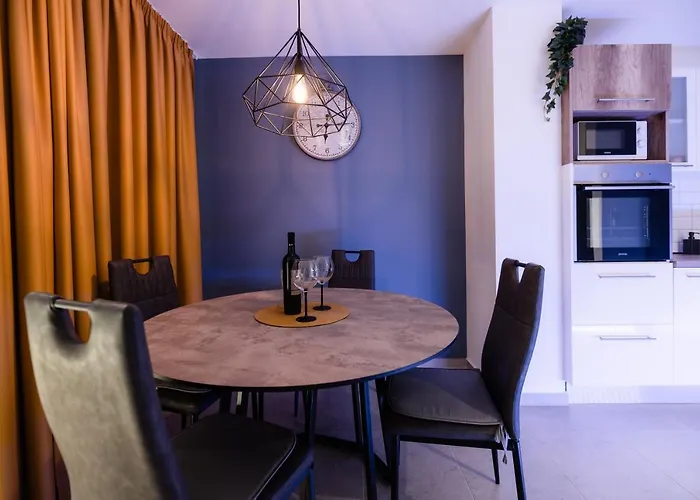 Kailani Luxury 3 Bedroom, 3 Bathroom With A Sunny Balcony Апартаменти