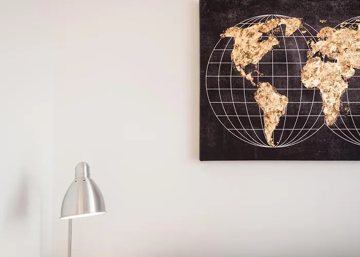 Апартаменти Kailani Luxury 3 Bedroom, 3 Bathroom With A Sunny Balcony Задар