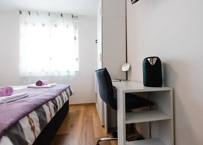 Апартаменти Kailani Luxury 3 Bedroom, 3 Bathroom With A Sunny Balcony